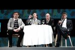 Představení Chlast ve Švandově divadle v Praze s titulky pro neslyšící