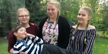 Příběh finských sourozenců o prolínání světa slyšících a neslyšících